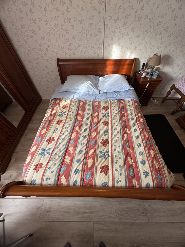 Lit merisier m�dicalis� 120 Cergy (95)