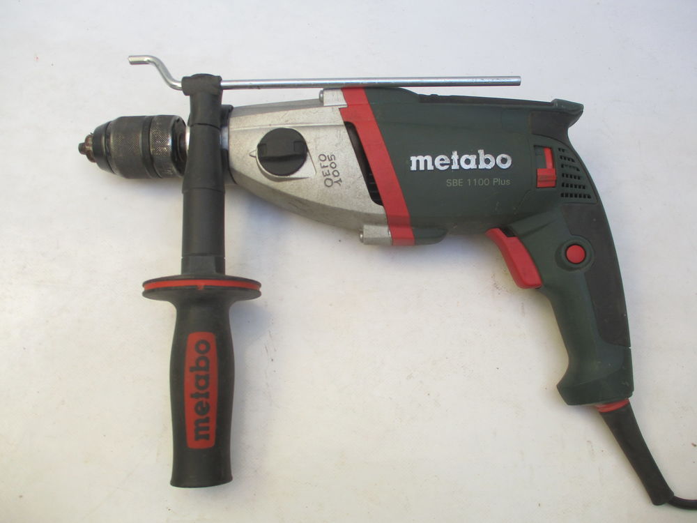 METABO SBE 1100 plus - Perceuse � percussion 130 Cagnes-sur-Mer (06)