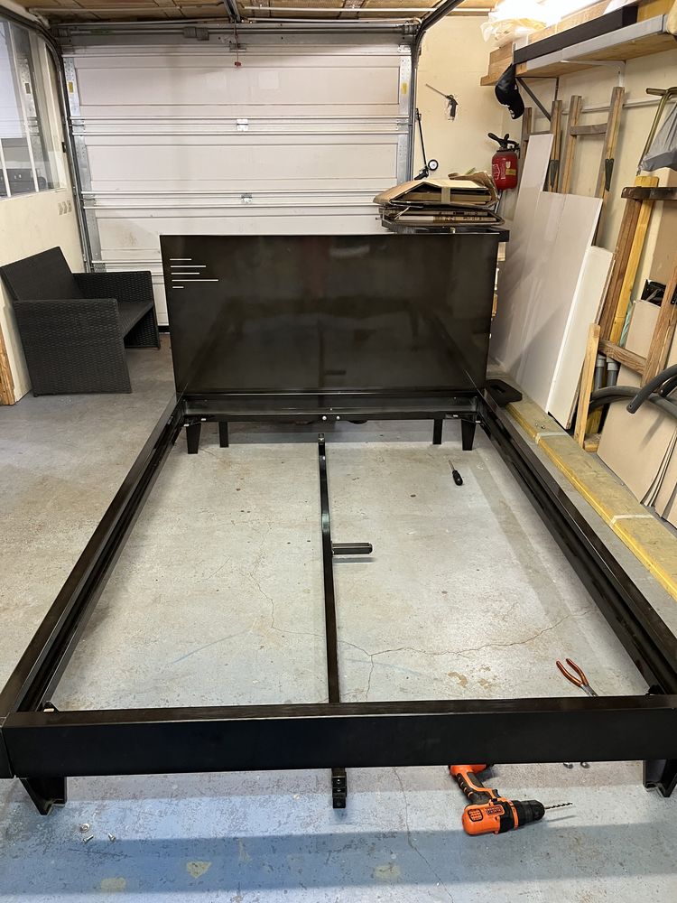 Lit m�tal noir 140x200 100 Marolles-en-Hurepoix (91)