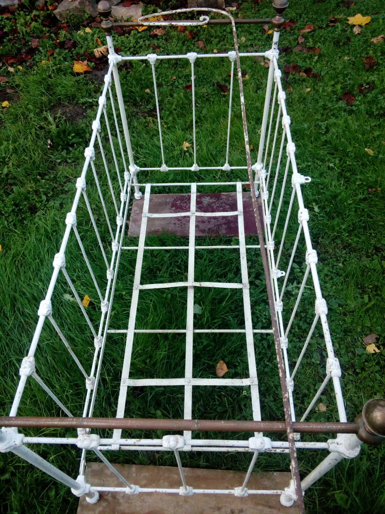 Lit m�tal 65 Saint-L�ger-du-Bois (71)