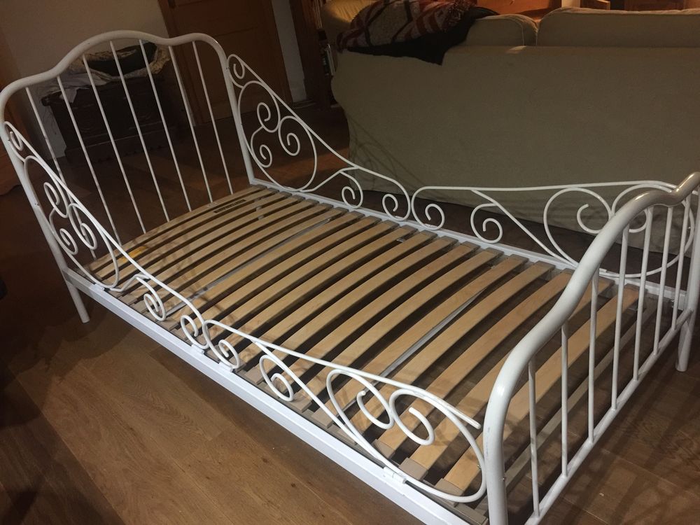 lit m�tallique blanc enfant 40 Montreuil (93)