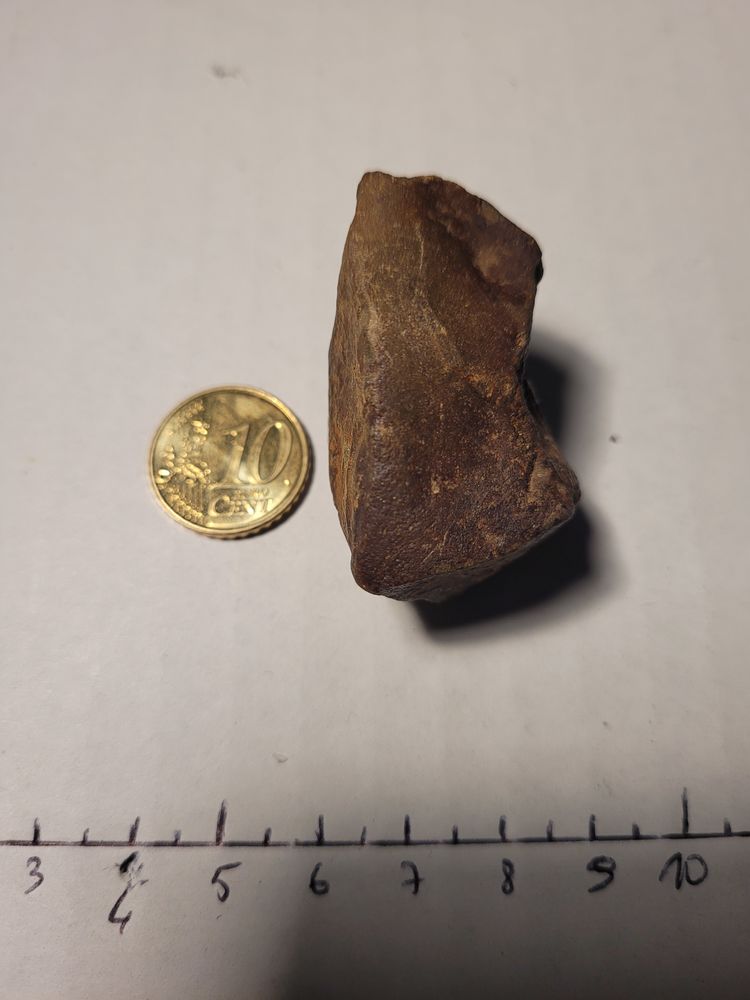 M�t�orite Chondrite ordinaire type H 250 Avignon (84)