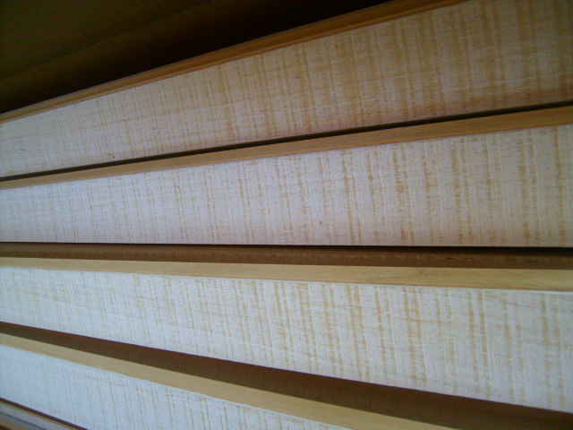 
Lot de 45 m�tres de baguettes bois 2 teintes pour cadres 168 Wolxheim (67)