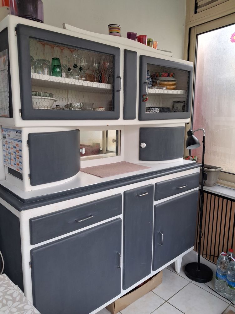 Meuble ancien 1937 relook�
49 La Roche-sur-Yon (85)