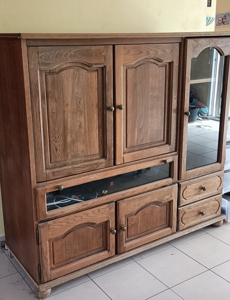 Meuble TV ancien en bois massif avec beaucoup de rangements 100 Balagny-sur-Th�rain (60)