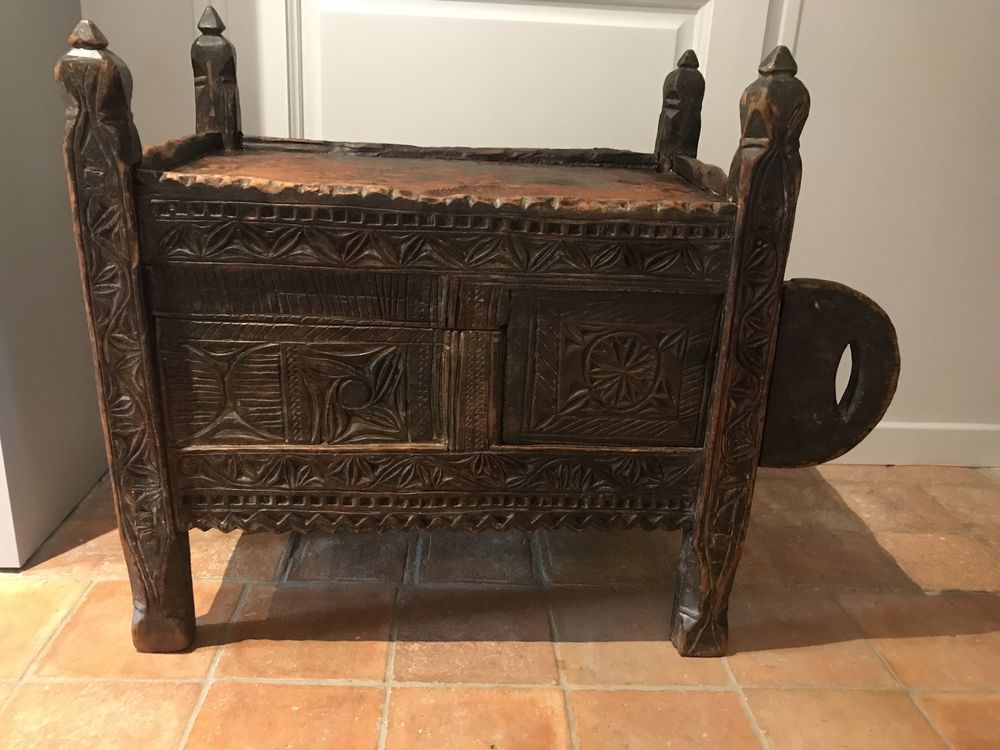 Meuble ancien 350 Vannes (56)