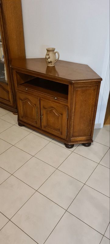 Meuble TV d'angle en ch�ne 120largX53profX82haut 59 Bondoufle (91)