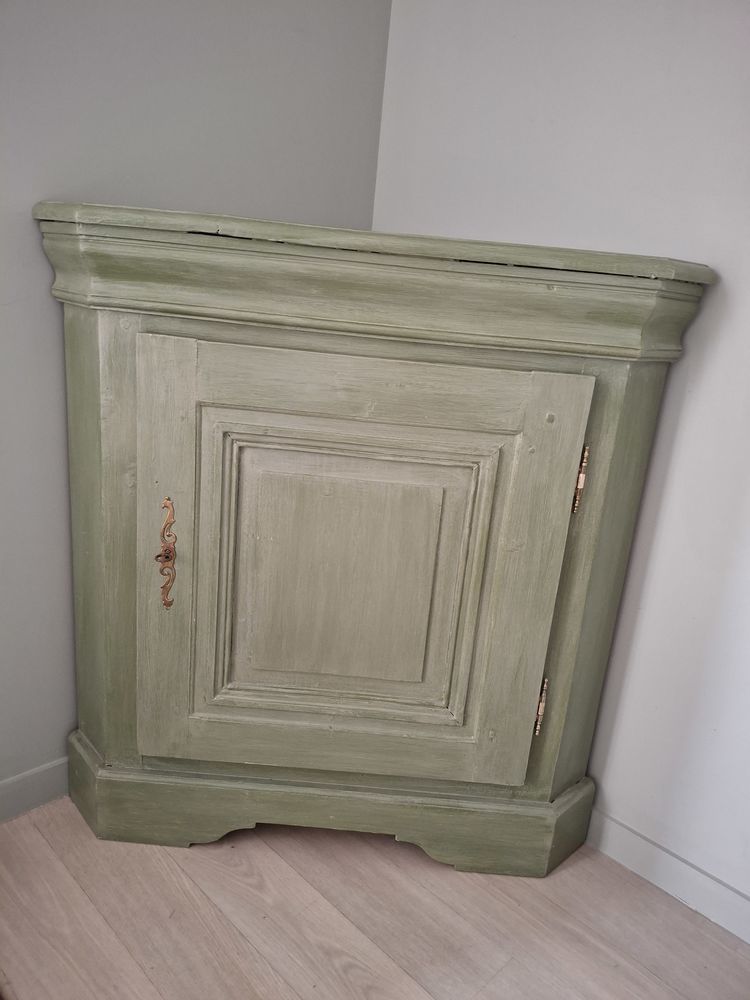 Meuble d'angle/ encoignure 0 L'Isle-d'Abeau (38)