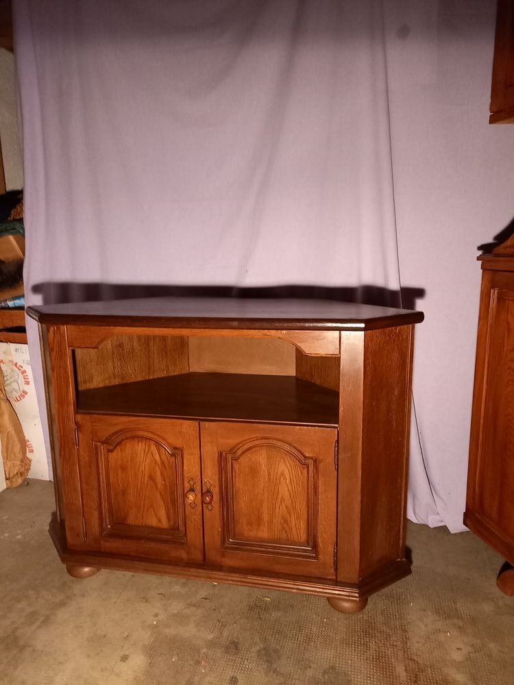 MEUBLE D'ANGLE TV 55 Lacaune (81)