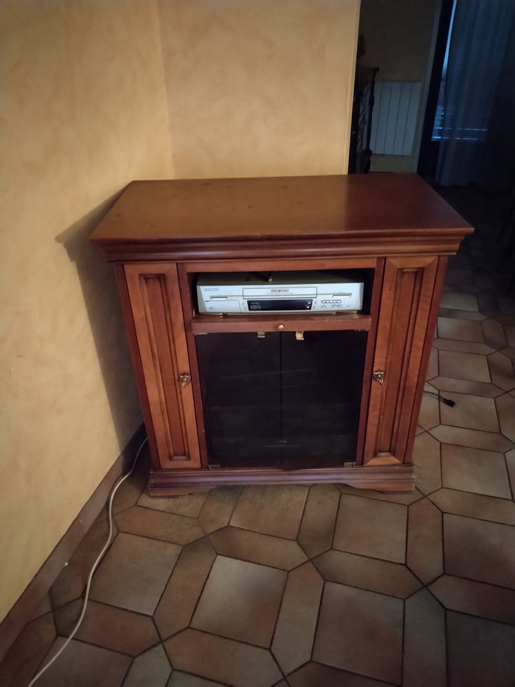 Meuble TV ann�es 90 en bois massif 150 Bondy (93)
