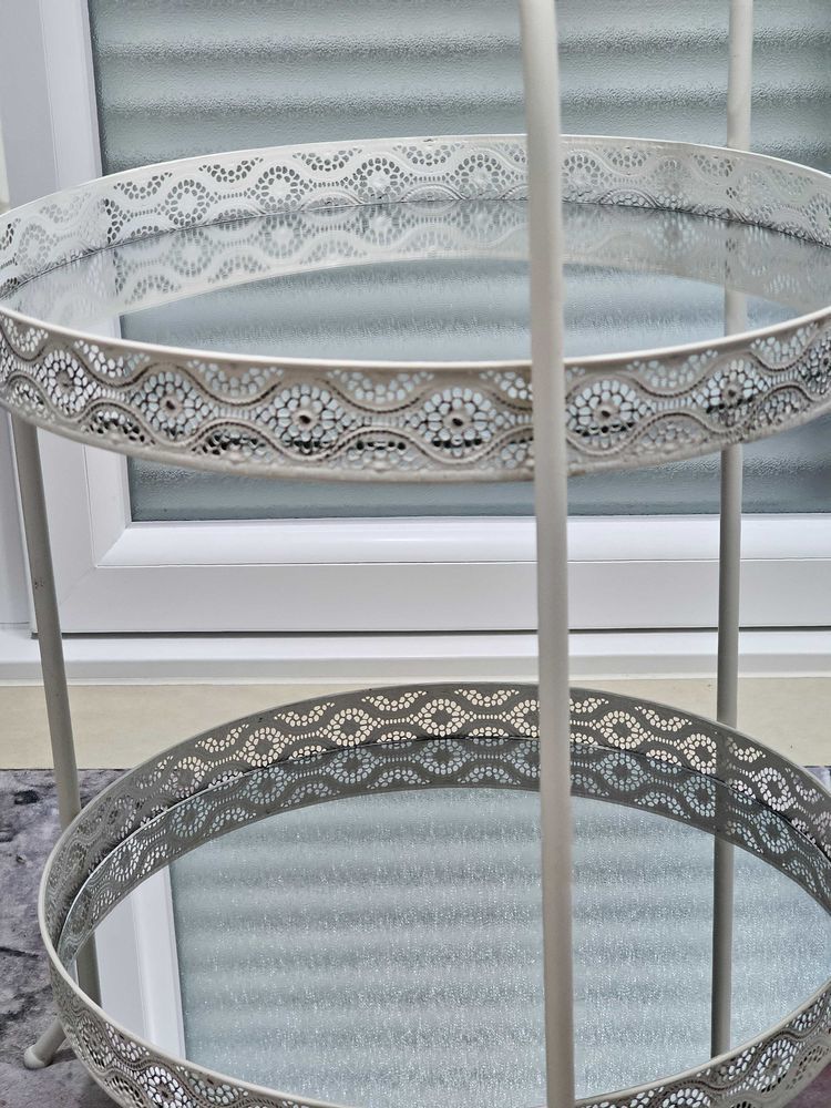 meuble avec deux miroirs. hauteur 88 cm. diam�tre des deux miroirs 35 cm 25 Morhange (57)