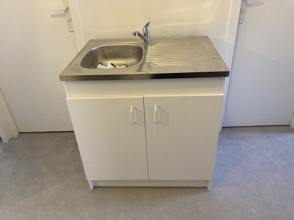 Meuble bas avec �vier inox et sa robinetterie compl�te. 45 Le Mans (72)