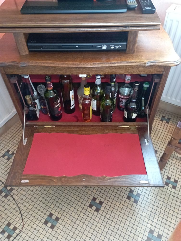 Meuble bar avec ou sans plateau t�l� tournant 15 Savign�-l'�v�que (72)