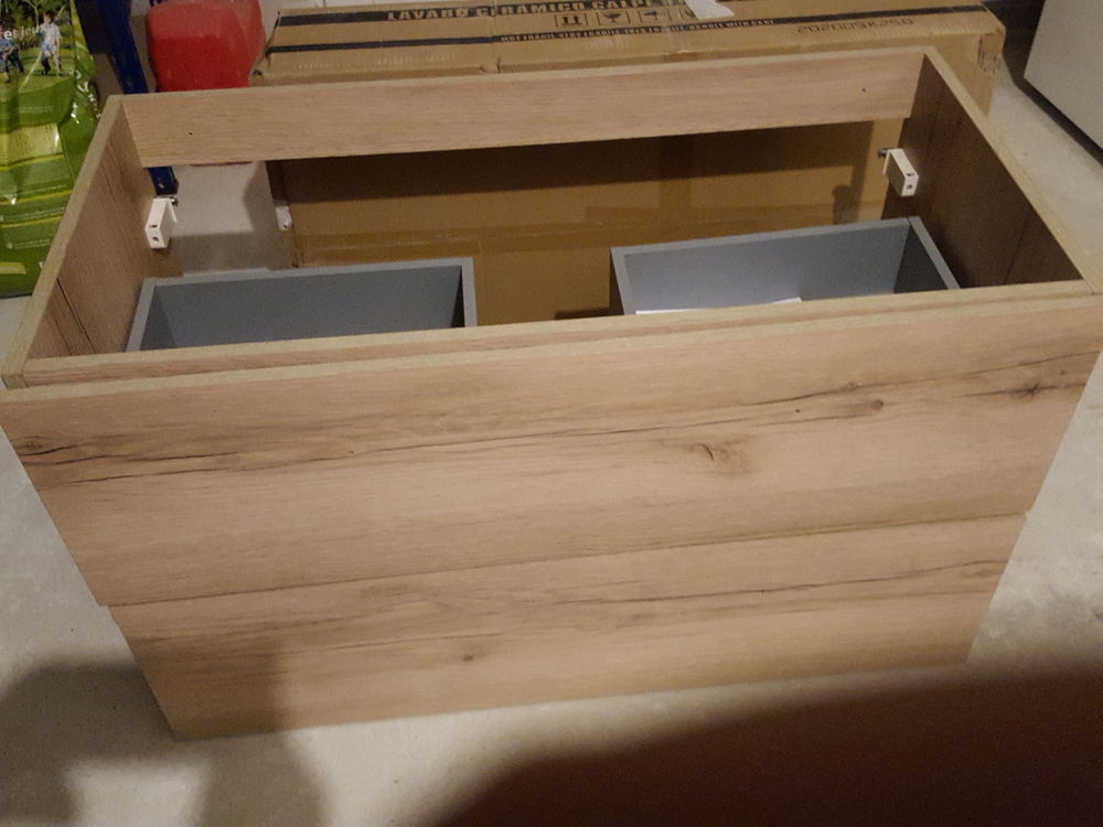 Meuble avec vasque suspendu 250 Saint-Maurice-l'Exil (38)