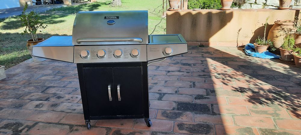  Meuble Barbecue � gaz. 300 Aix-en-Provence (13)
