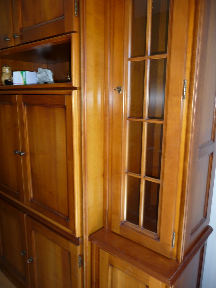 MEUBLE BIBLIOTHEQUE TV HIFI MERISIER MASSIF 800 Juan Les Pins (06)