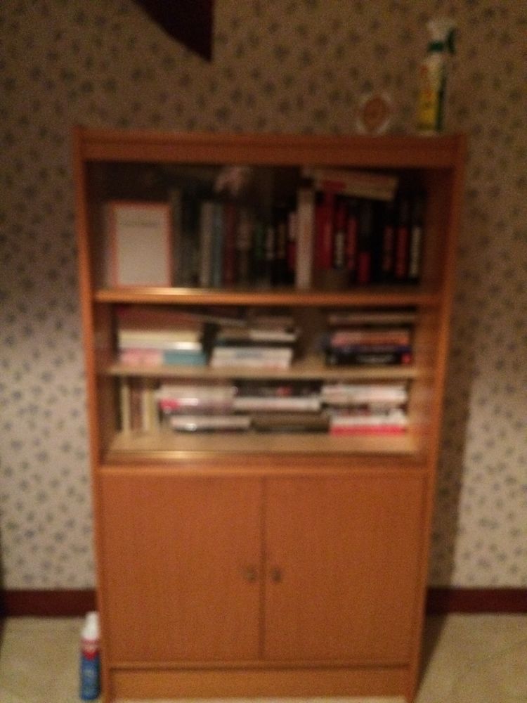 Meuble biblioth�que. 20 Huisseau-sur-Cosson (41)