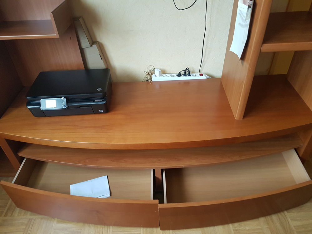 Meuble, bar, biblioth�que et TV 500 Montigny-l�s-Cormeilles (95)