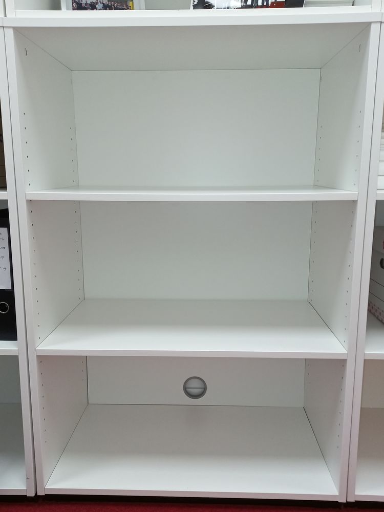 Meuble blanc Ikea (mod�le Galant) 2 �tag�res 110 Saint-Germain-en-Laye (78)