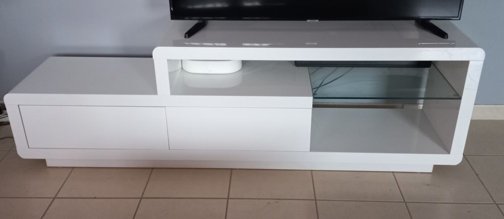 Meuble TV blanc laqu� 130 La Sauvetat-sur-L�de (47)