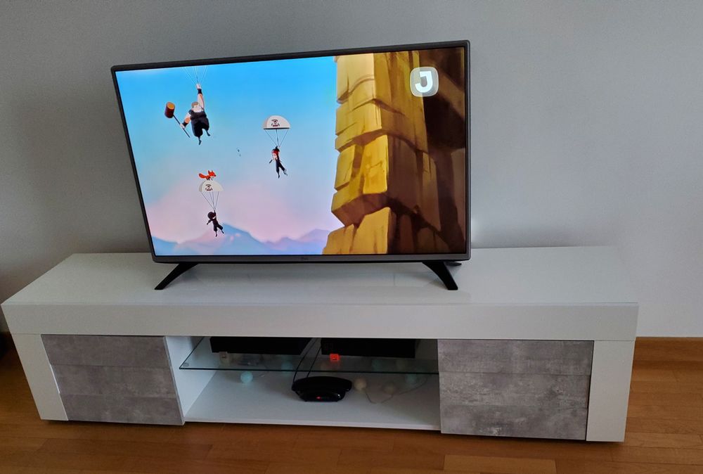 Meuble TV blanc laqu� / gris ciment 95 Meaux (77)