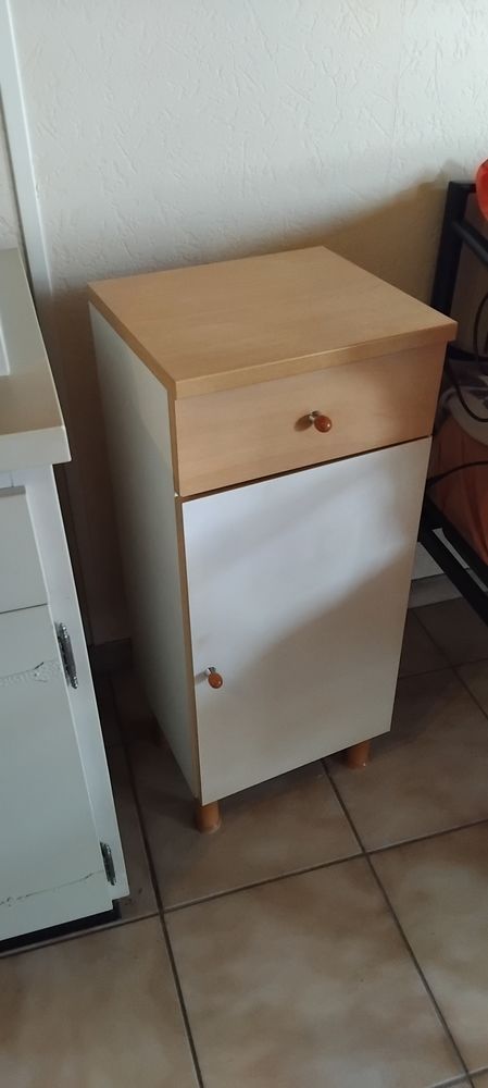 Meuble blanc et marron, 35 X 84, profondeur 32 cm 10 Haudainville (55)