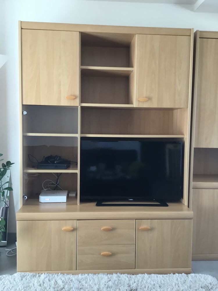 Meuble
Bois, couleur h�tre.
Bon �tat 80 Montfort-sur-Meu (35)