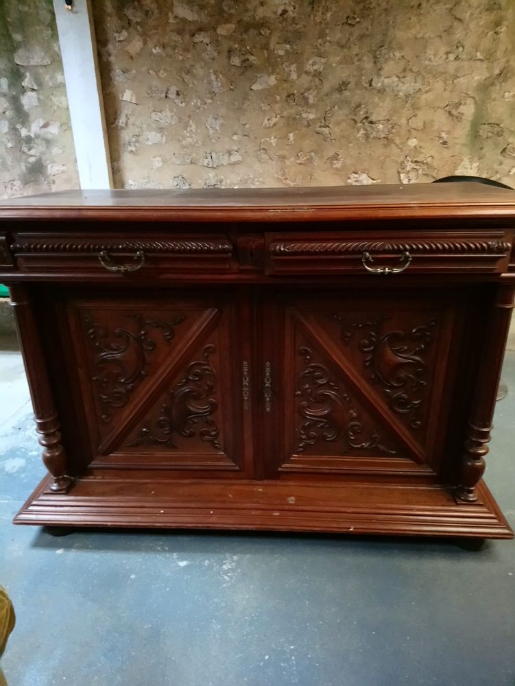 Meuble en bois en deux parties couleur marron fonc� 200 Chaintreaux (77)