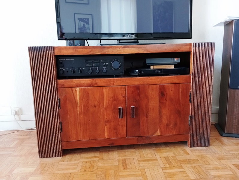 Meuble bas en bois massif 2 portes 215 Sannois (95)