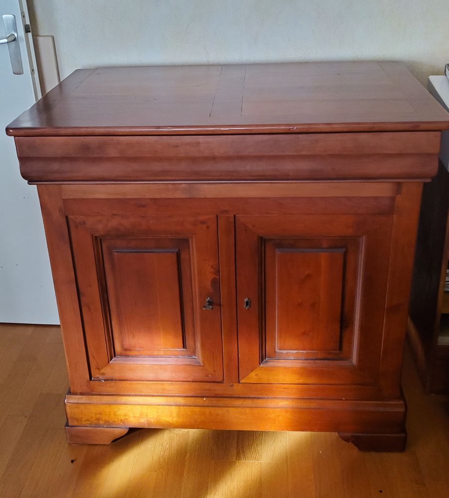 Meuble en bois massif 2 portes + tiroir ? entr�e / salon / b 65 Montigny-le-Bretonneux (78)