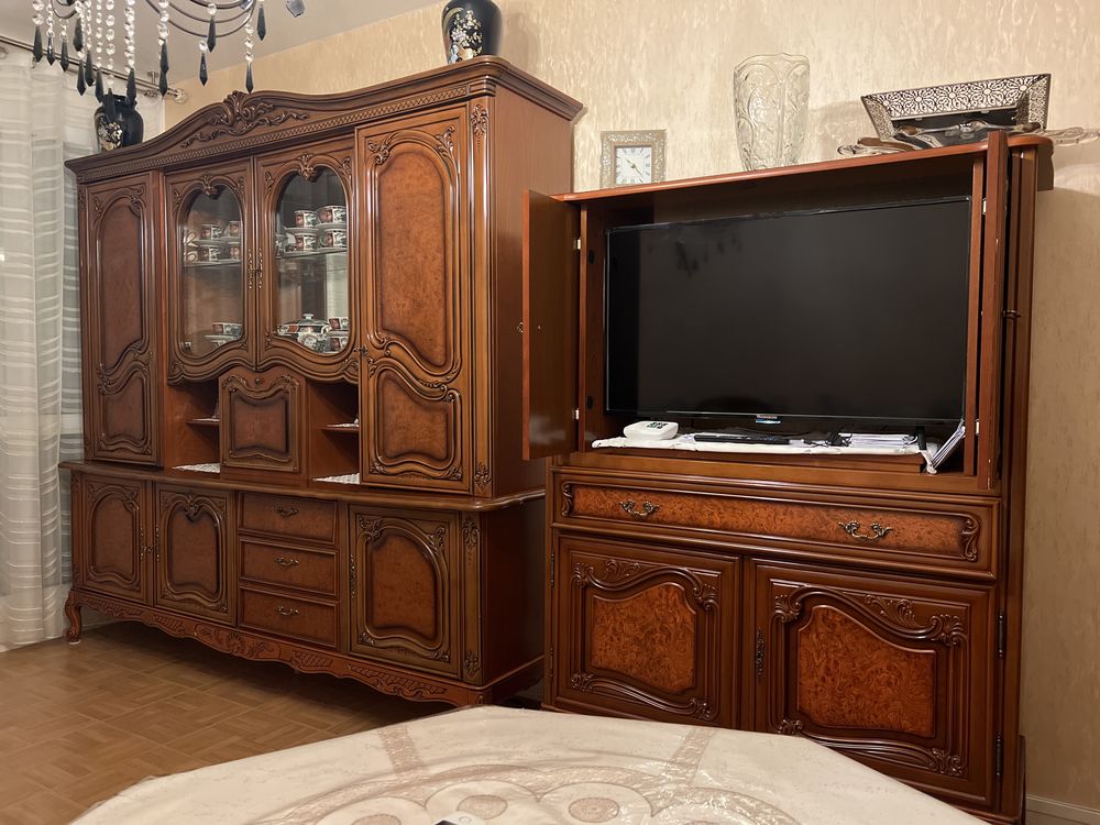 Meuble en bois de merisier vernis 0 Nanterre (92)