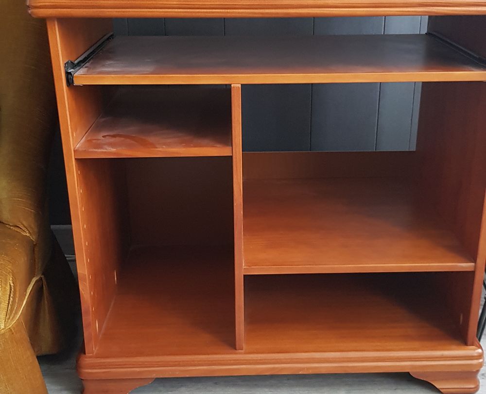 Meuble en bois merisier � TV ou musique style Louis Philippe 90 Cr�teil (94)