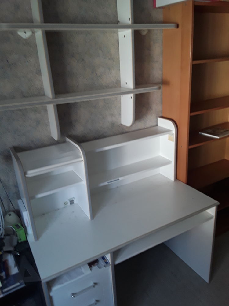 Meuble bureau pour enfants ados 80 Montrond-les-Bains (42)