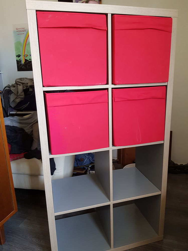 Meuble � casiers rouge 40 Strasbourg (67)