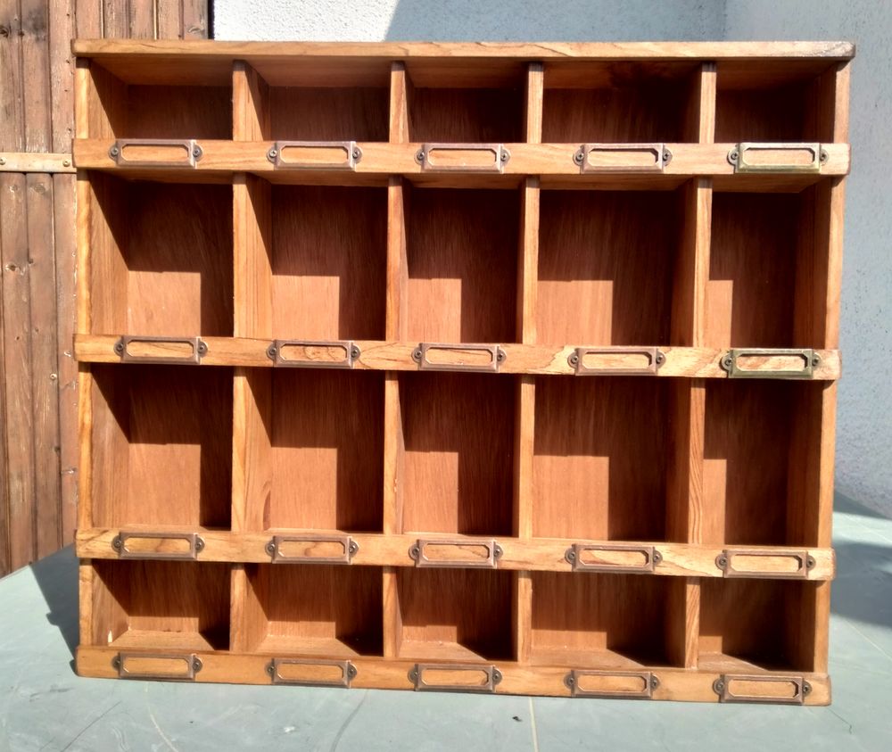 Meuble � casiers. 45 Vierzon (18)