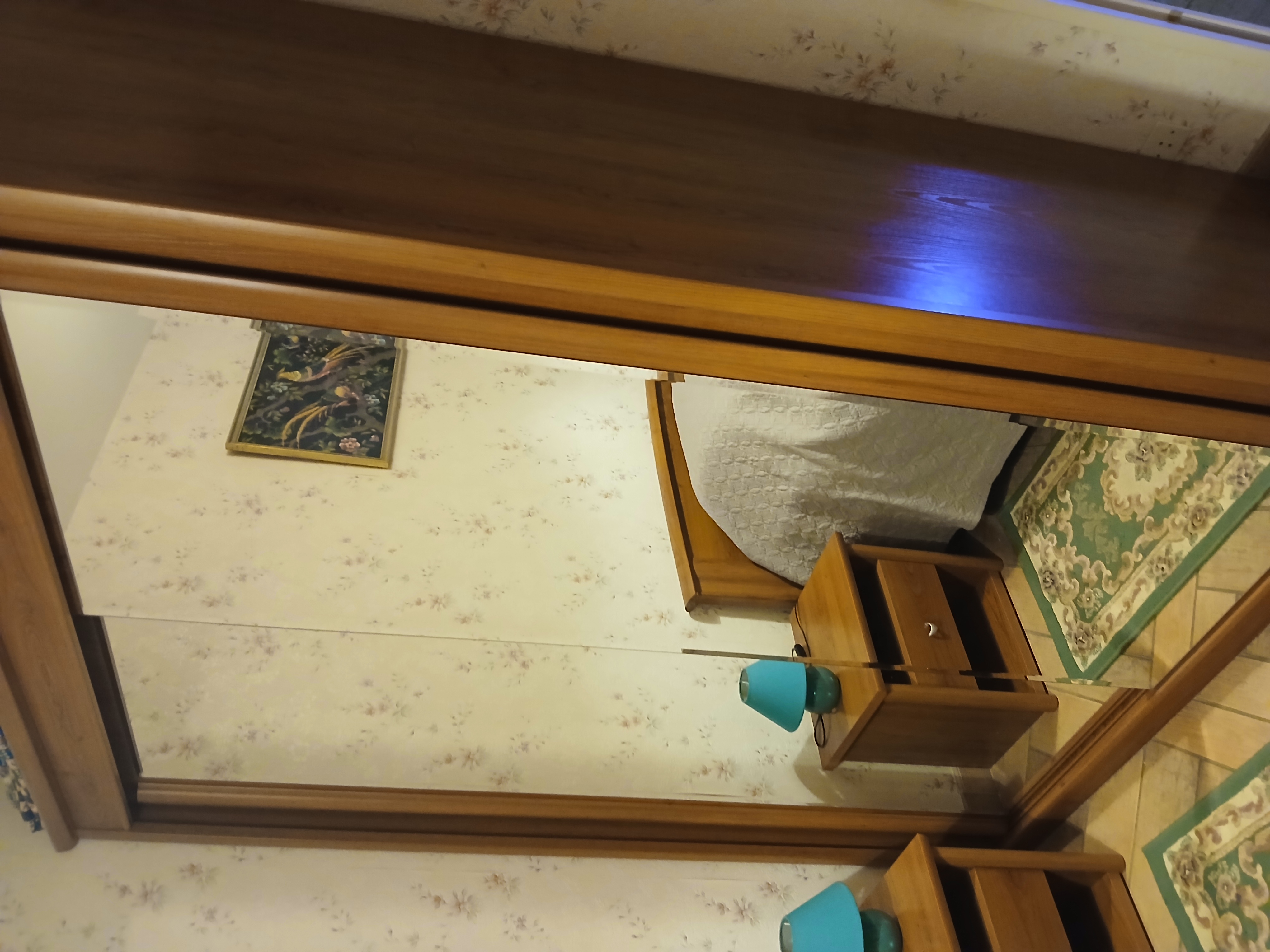 Meuble de chambre avec lit armoire  et deux cheve 90 Beaulieu-sur-Loire (45)