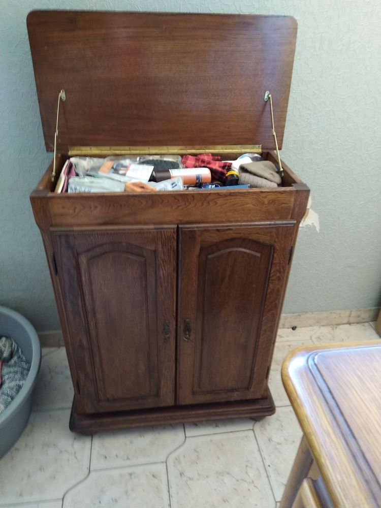 Meuble � chaussures en ch�ne massif 0 Hayange (57)