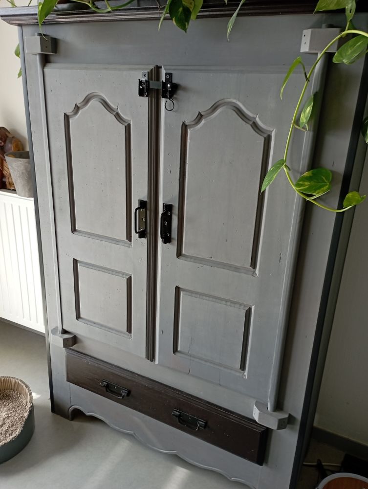 meuble ch�ne massif 100 Bassens (73)