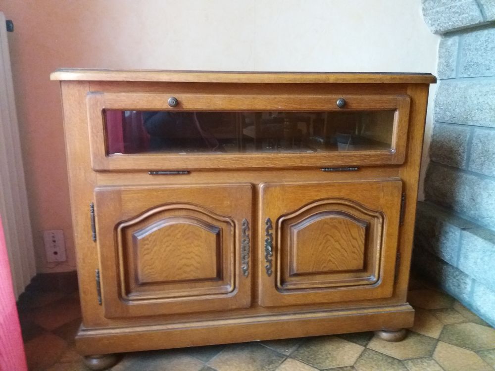 Meuble TV ch�ne massif 60 Vannes (56)