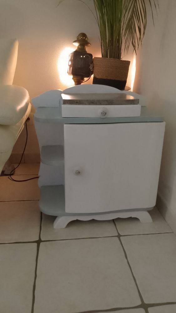 Meuble de chevet relook� 78 Lavaur (81)