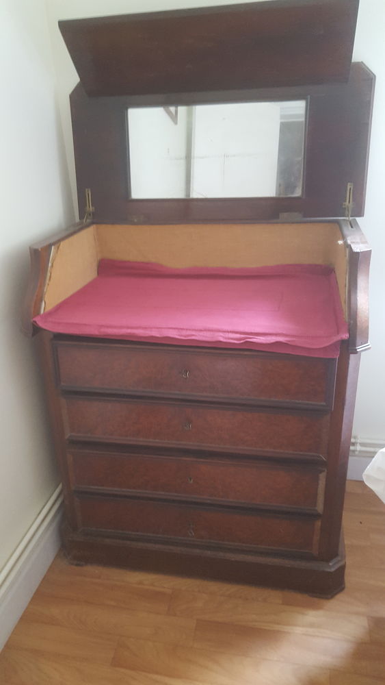 Meuble coiffeuse 0 Chaumes-en-Brie (77)