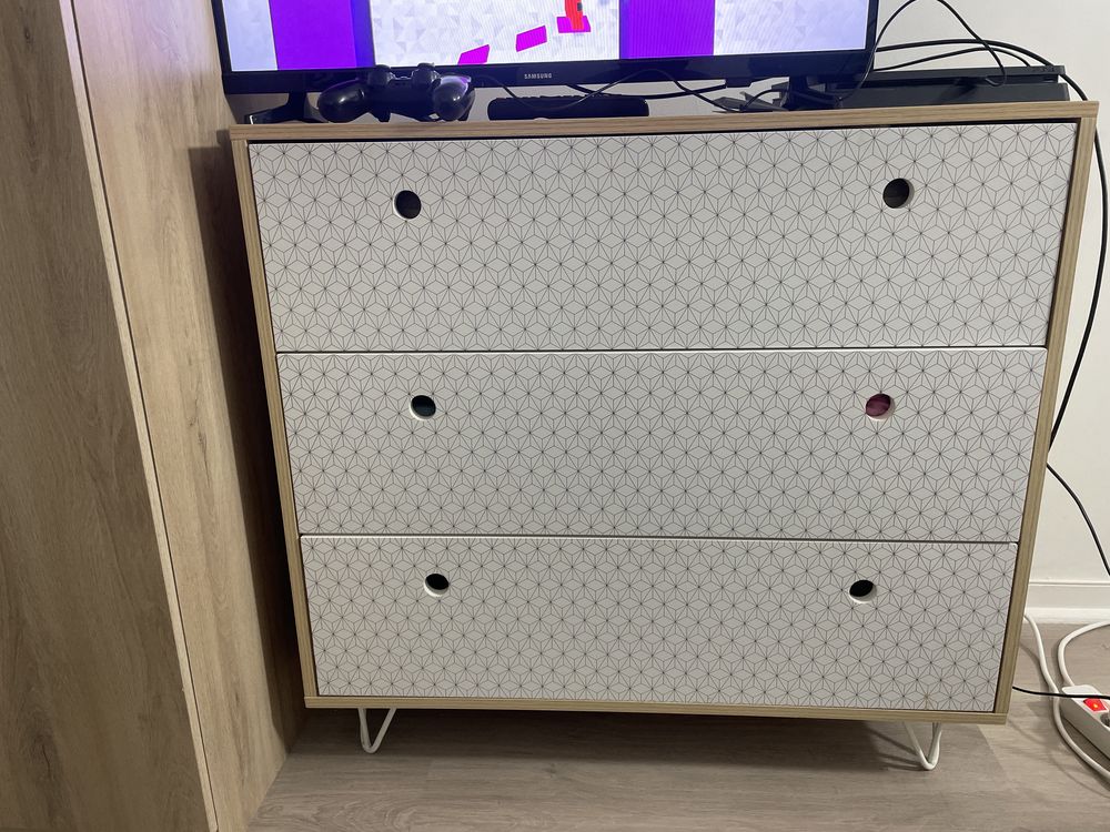 Meuble commode 80 Saint-Andr�-de-la-Roche (06)