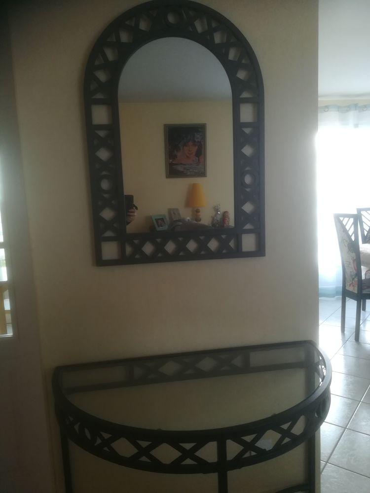 MEUBLE CONSOLE ET MIROIR ET SELLETTE 50 Ch�telguyon (63)