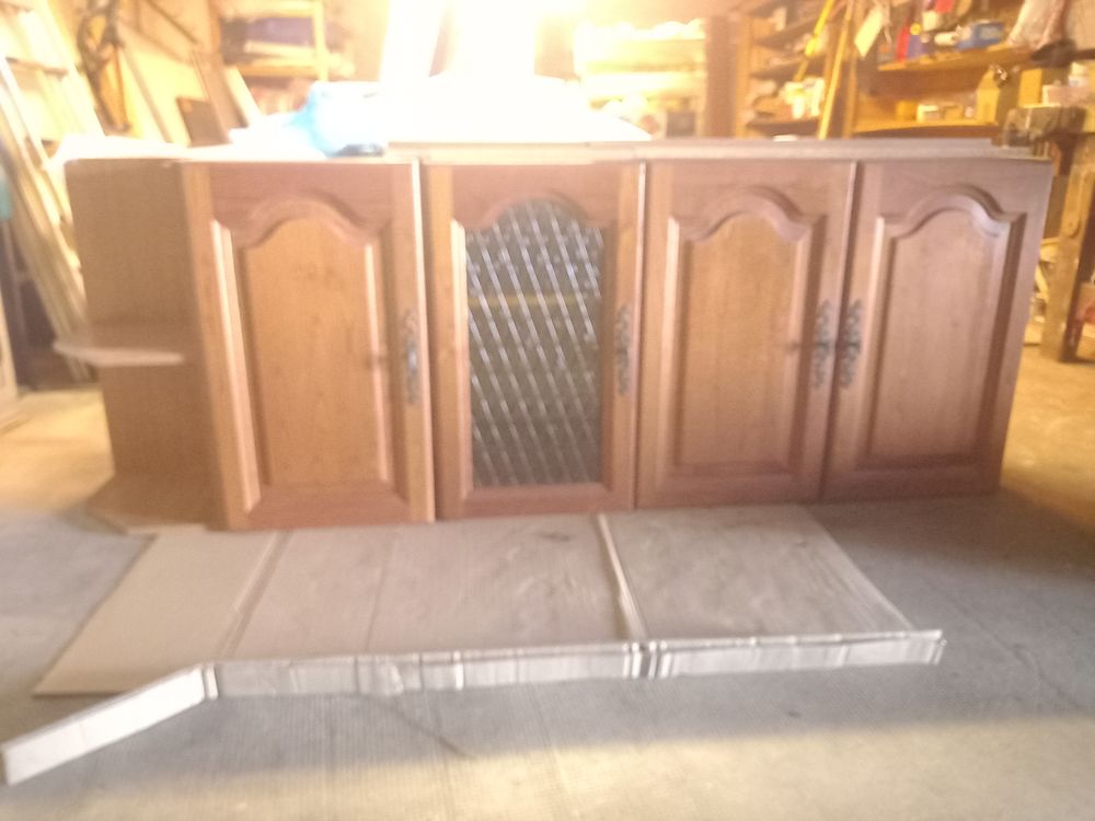 Meuble de cuisine � suspendre. 80 Montfort-sur-Meu (35)