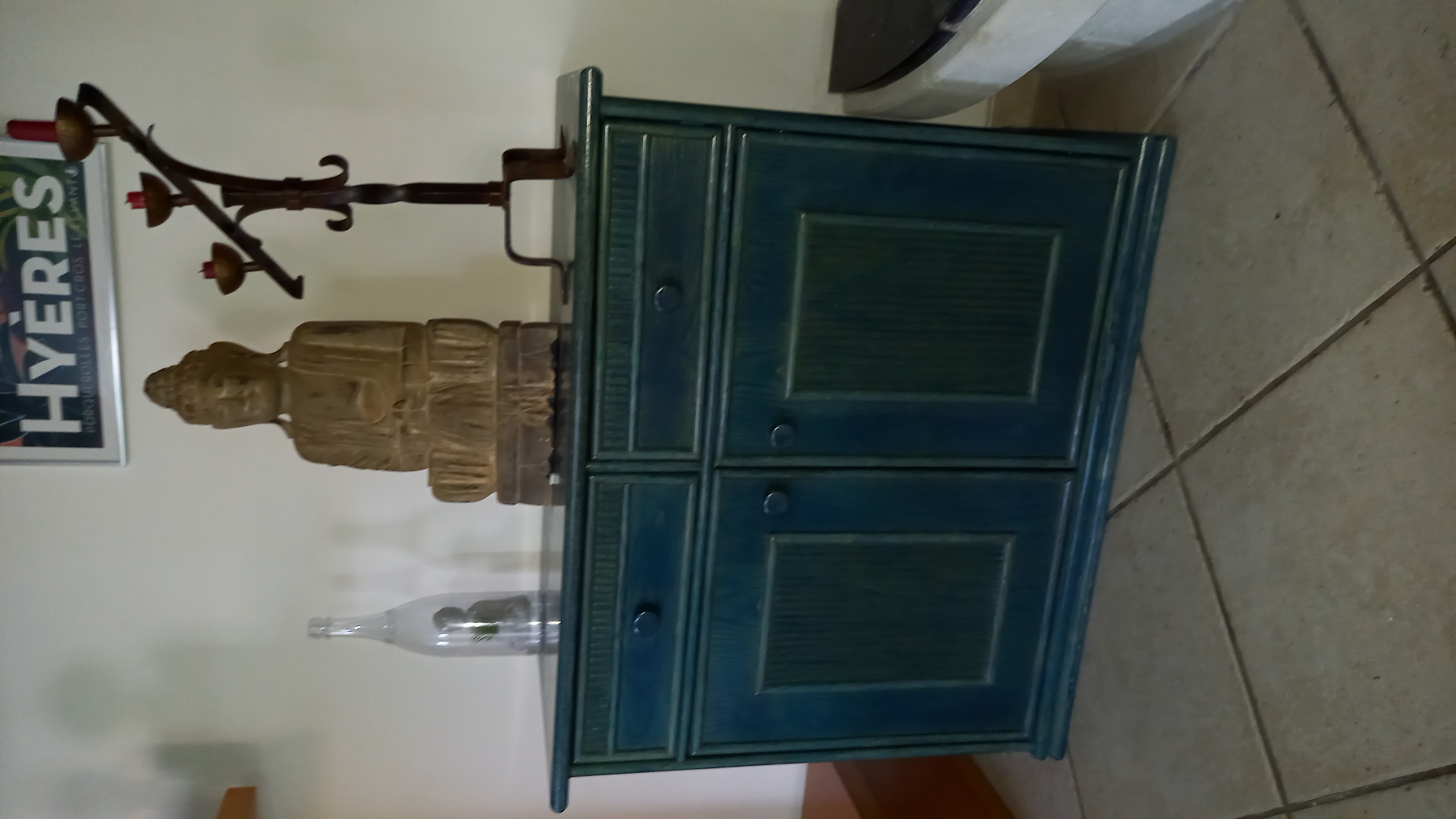 meuble deux portes deux tiroirs  tr�s bon �tat  280 La Garde (83)