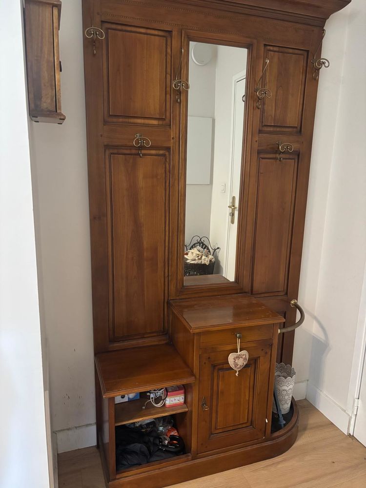 Meuble d'entr�e en merisier massif
180 Sainte-Foy-l�s-Lyon (69)