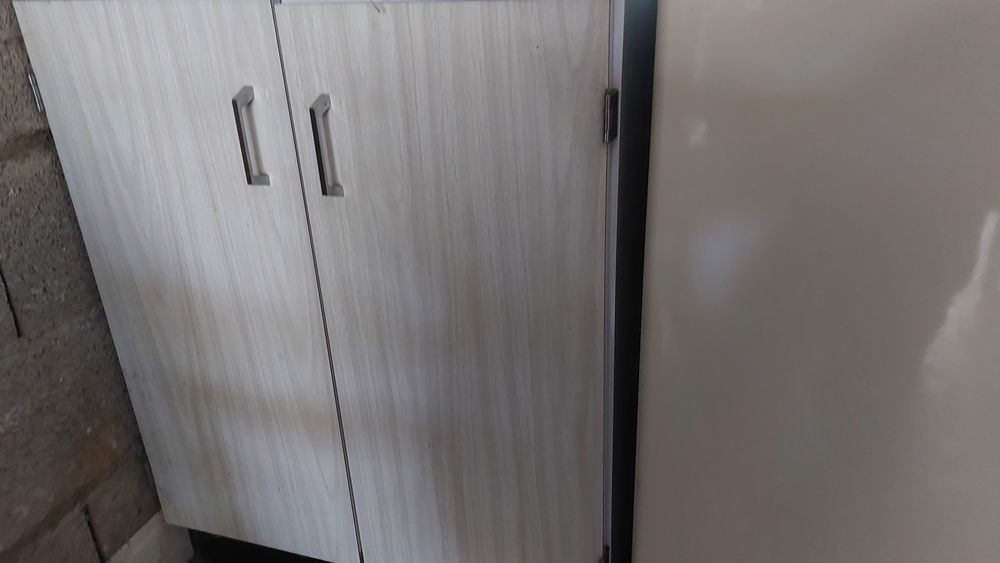 Meuble bas en formica 15 Coulon (79)