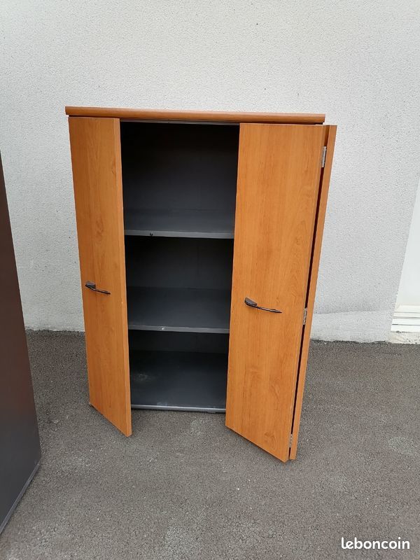 Meuble � hauteur d'appui de marque GAMI en tr�s bon �tat
65 Chelles (77)