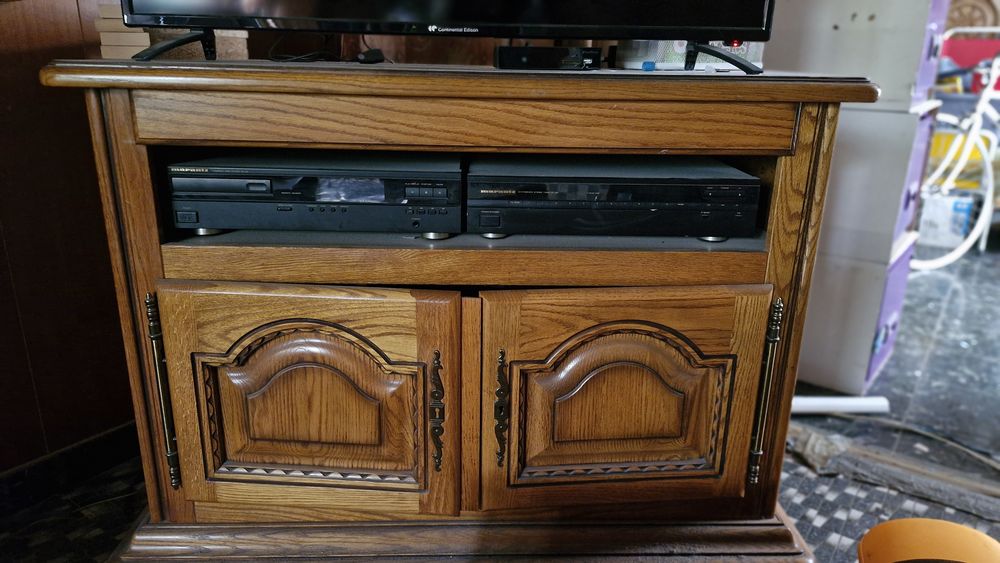 MEUBLE TV  HAUTEUR  83      PROFONDEUR  0,5     LARGE 1,10 100 Drancy (93)