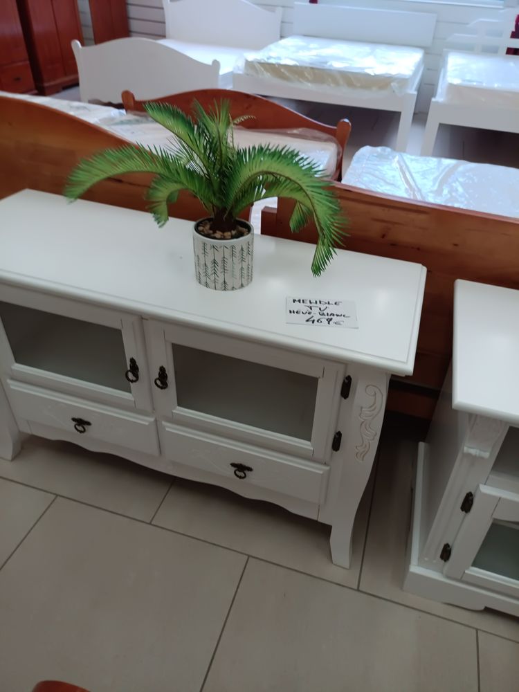 Meuble TV en h�v�a blanc 469 La Trinit� (97)